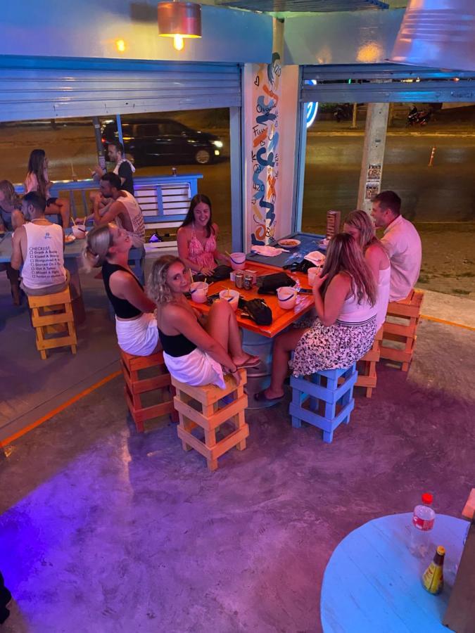 Хостел Bodega Krabi Ao Nang Екстер'єр фото
