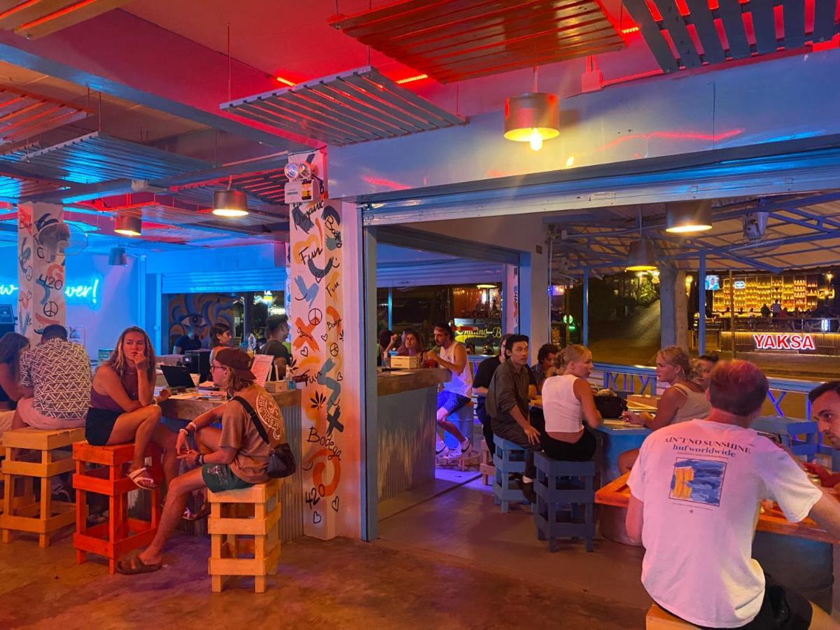 Хостел Bodega Krabi Ao Nang Екстер'єр фото